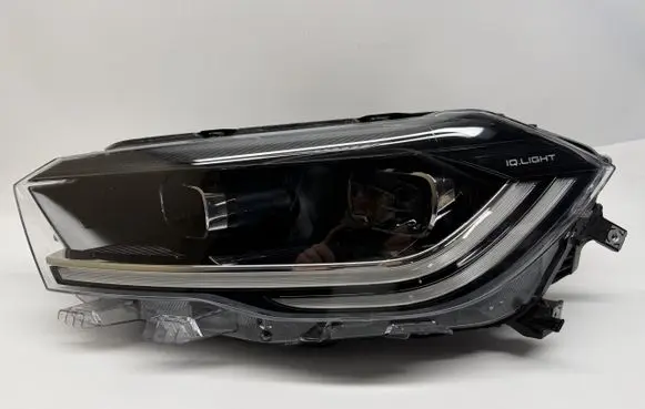 Volkswagen Polo VI Headlight/headlamp 2G1941035R