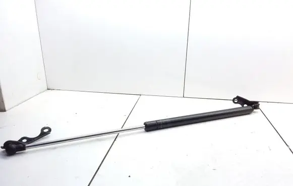 Toyota Yaris Tailgate/trunk strut/damper