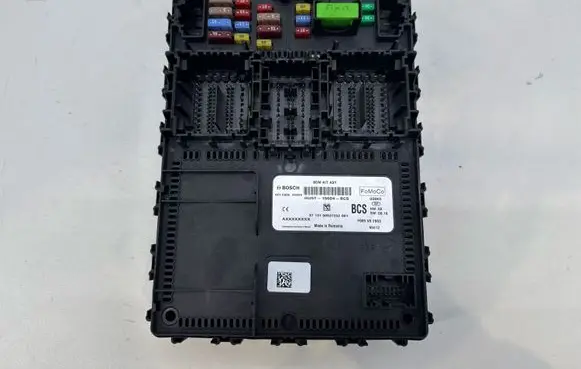 Ford Ecosport Fuse module HU5T15604BCS