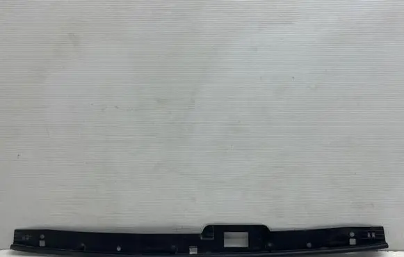 Volvo S60 Engine bonnet/hood lock trim molding 32277230