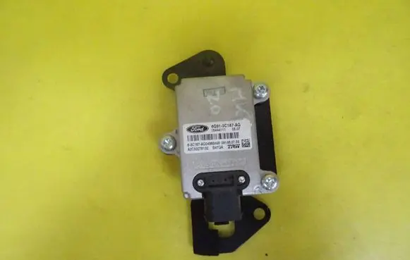 Ford Mondeo MK IV ESP acceleration yaw rate sensor 6G91-3C187-AG A2C53278132
