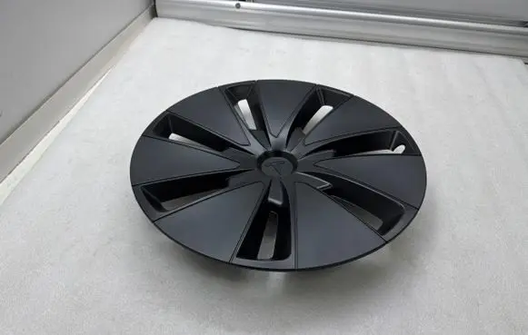 Tesla Model 3 R18 wheel hub/cap/trim 134423100B