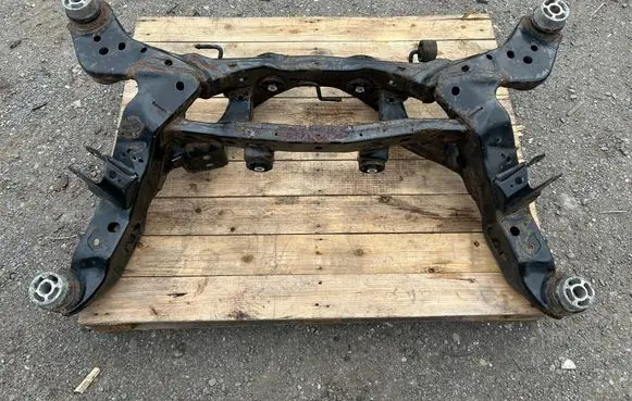 Ford Explorer V Rear axle beam 645090233