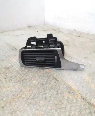 Audi A6 S6 C7 4G Dashboard side air vent grill/cover trim 4G1820901