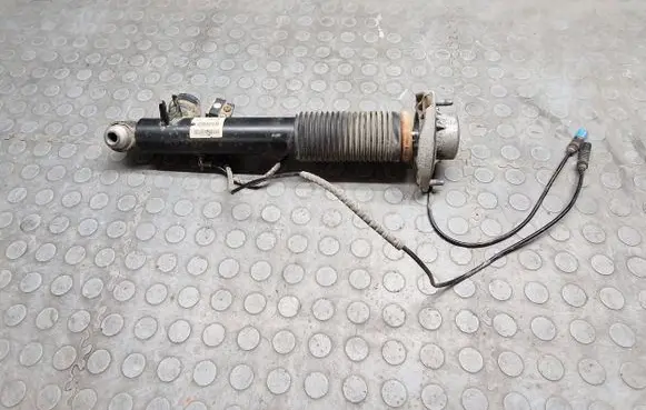 BMW X5 F15 Rear shock absorber/damper 6875089