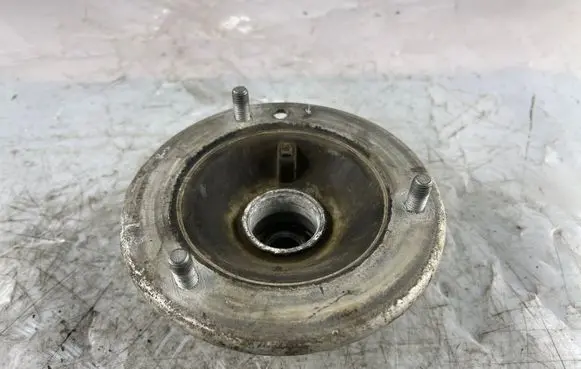 BMW 3 E46 Front upper strut mount 