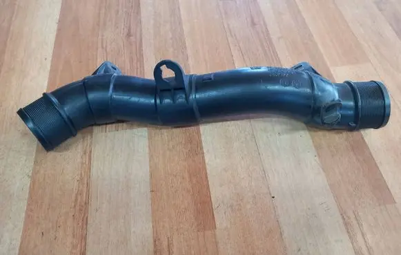 Opel Vectra C Air intake hose/pipe 55350916 2407177 5835855