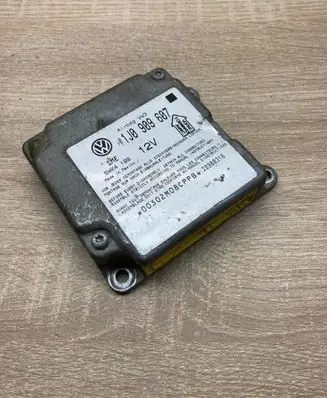 Volkswagen PASSAT B5 Airbag control unit/module 1J0909607 5WK4199