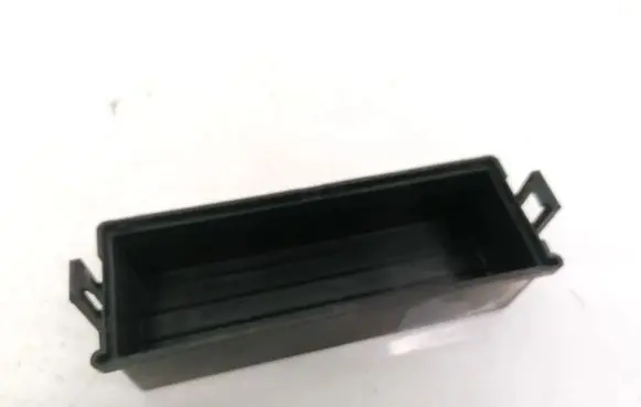Chrysler 300 - 300C Fuse box cover