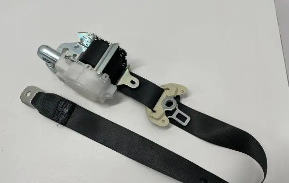 Lexus GS 250 350 300H 450H Front seatbelt 7W8190-P 7W8190P
