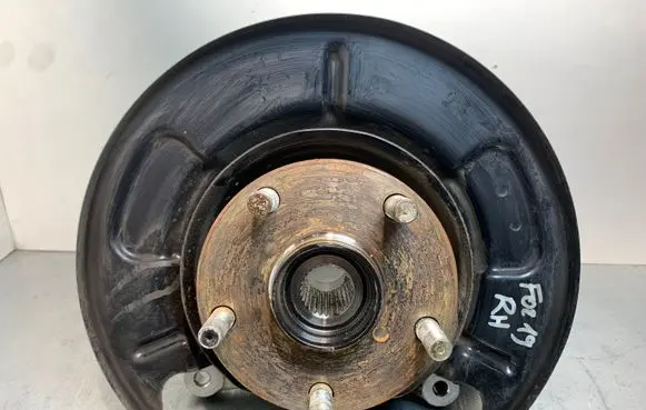 Subaru Forester SK Rear wheel hub