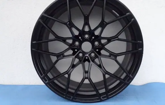R20 alloy rim