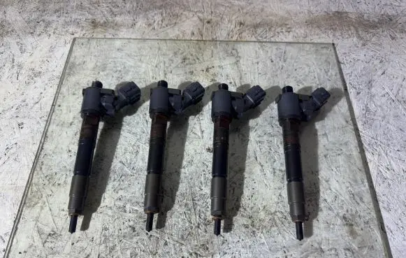 Volvo V40 Fuel injectors set VEA132370010CAA