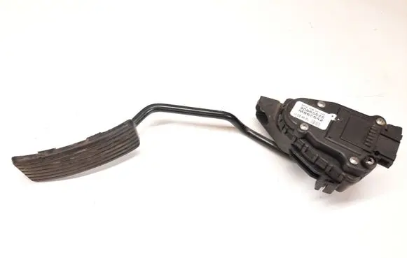 Mitsubishi Space Star Accelerator throttle pedal 30865642 M865642