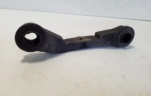 Opel Zafira A Air filter cleaner box bracket assembly 90531006