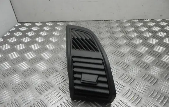 BMW i3 Rear air vent grill 9283002 T8757