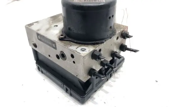 Volkswagen Golf IV ABS Pump 1C0907379