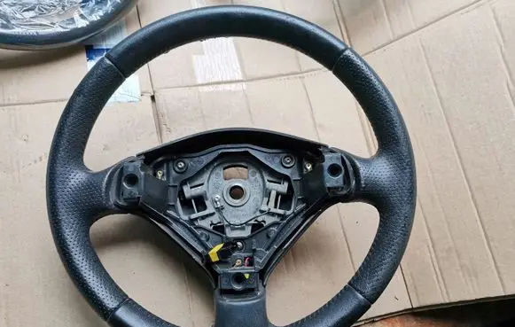 Peugeot 307 Steering wheel 