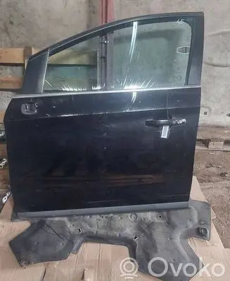Ford Kuga I Front door 