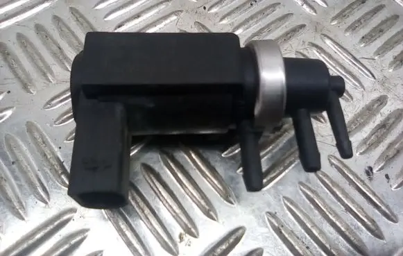 Audi A6 S6 C5 4B Turbo solenoid valve 059906627