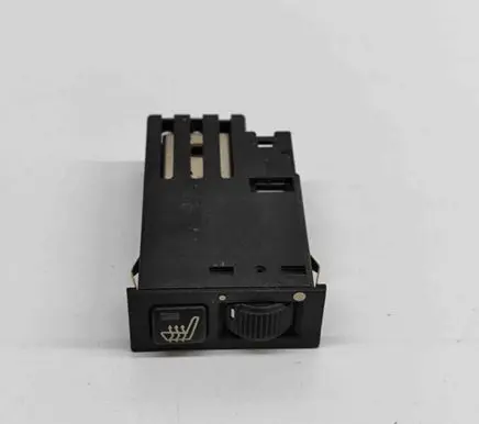 BMW 7 E38 Seat heating switch 8352259