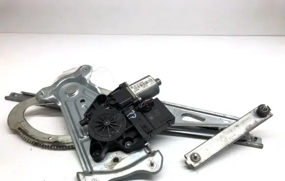 Renault Megane III Front door window regulator with motor 807301396R
