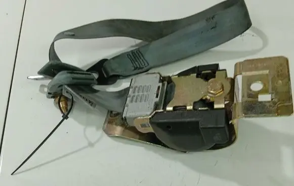 Renault Scenic I Front seatbelt 