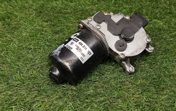 BMW 1 E81 E87 Wiper motor 6938607 404914