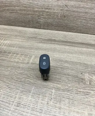 Renault Clio II Central locking switch button 038167A