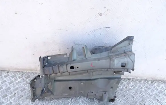 Ford Kuga I Front side member asd