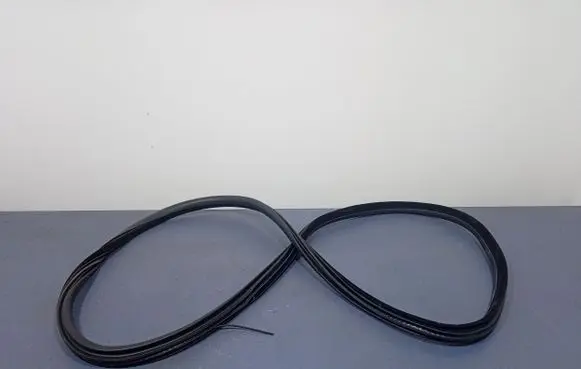 Peugeot 508 RXH Front door rubber seal 
