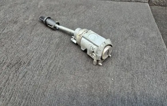 Audi A7 S7 4G Front door lock (next to the handle) 4G8837167 4G1837167