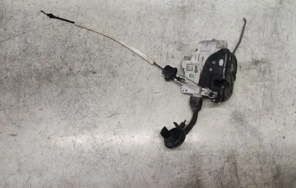 Audi A6 S6 C6 4F Front door lock