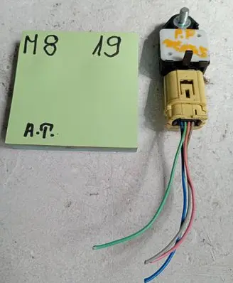 Toyota Yaris Verso Airbag deployment crash/impact sensor 121211223