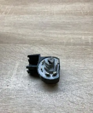 Opel Zafira B Ignition lock contact 90505912