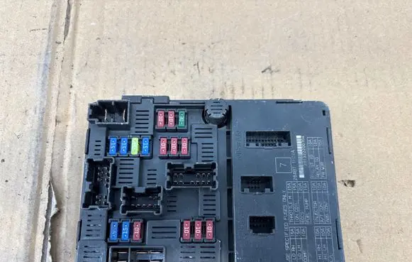 Nissan Note (E12) Comfort/convenience module 284B71HZ4A 281322200704