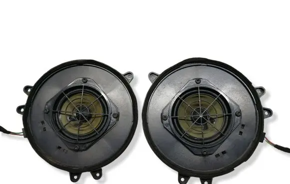 Audi A3 S3 8L Front door speaker 8D0035412A