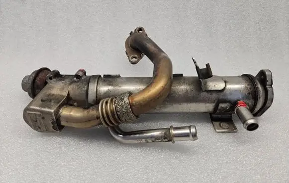 Audi A6 S6 C6 4F EGR valve cooler 03L131512AB 0100 269408