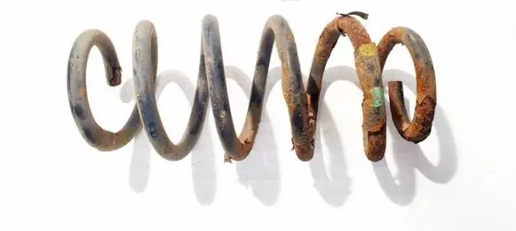Toyota Avensis T270 Rear coil spring