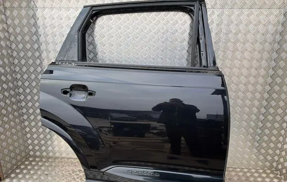 Audi Q7 4M Rear door 