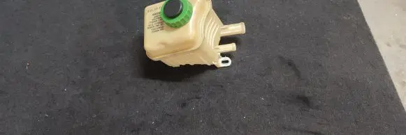 Porsche Cayenne (92A) Power steering fluid tank/reservoir 7L6422371 7L6422371E