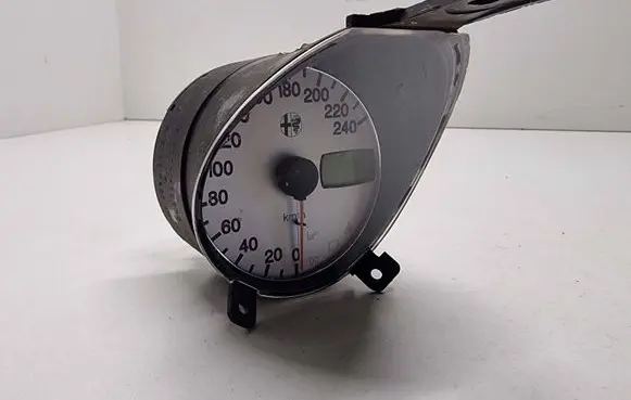 Alfa Romeo 156 Speedometer (instrument cluster) 60664278 C141 6160349933
