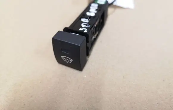 Windscreen/window heater switch