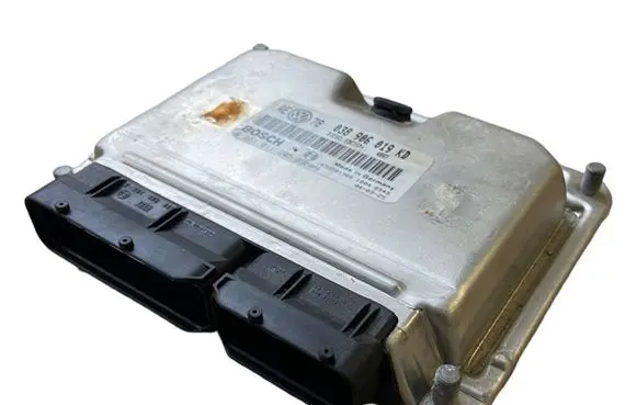 Volkswagen PASSAT B5 Engine control unit/module 038906019KD 1039S01966 0281011205