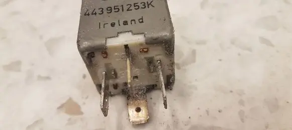 Audi A4 S4 B5 8D Other relay 443951253K