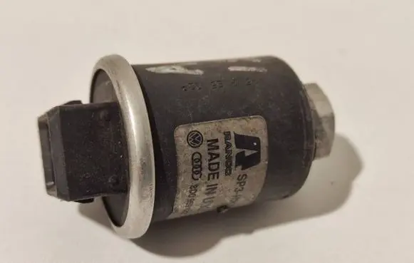 Audi A4 S4 B5 8D Air conditioning (A/C) pressure sensor SP3H2080 8D0959482