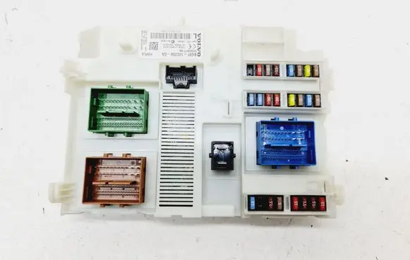 Volvo S60 Comfort/convenience module 31343677AA BG9T14C256GA