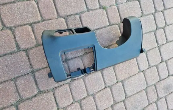 Opel Meriva B Dashboard lower bottom trim panel 13301803