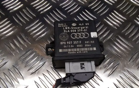 Audi A6 S6 C6 4F Light module LCM 5LA00837901 8P0907357F