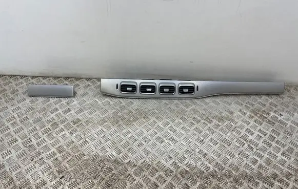 Mercedes-Benz GLE W167 Dashboard glove box trim A1676802302 BR167BFS 14637701